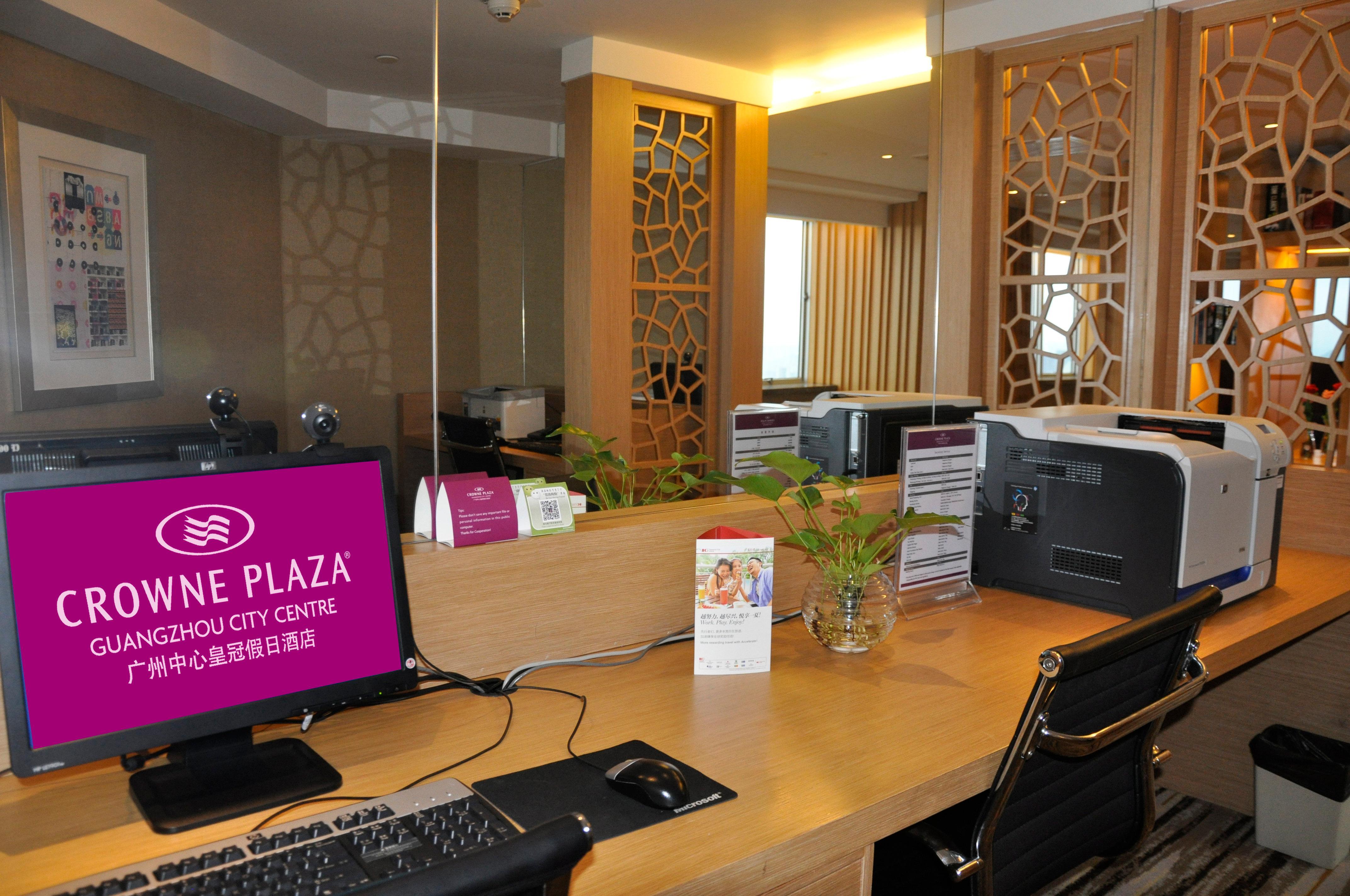 Crowne Plaza Guangzhou City Centre, An Ihg Hotel - Free Shuttle Between Hotel And Exhibition Center During Canton Fair & Exhibitor Registration Counter Exterior foto